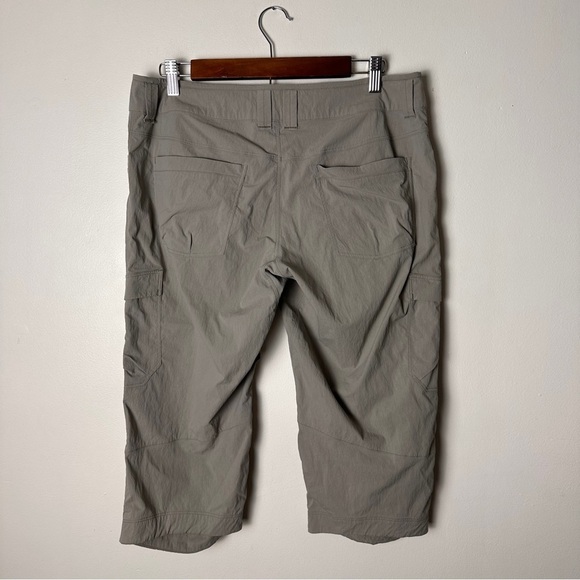 Arc’teryx Parapet Cargo Crop Hiking Capri Pants - size 10 - Picture 6 of 8